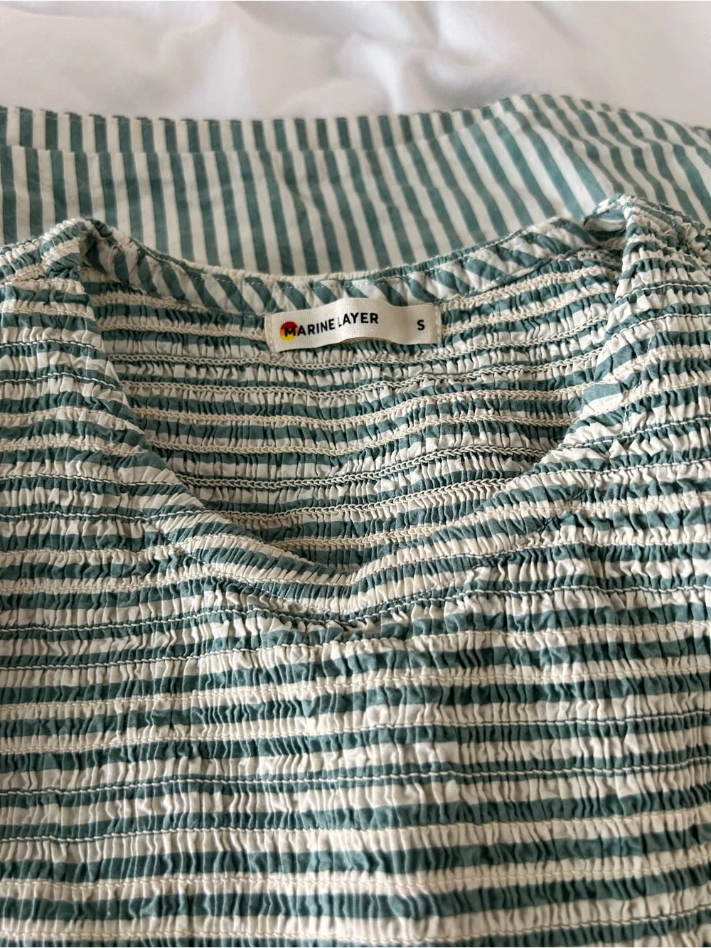 Marine Layer Darcy Smocked Poplin Pima Cotton - Picture 5 of 7